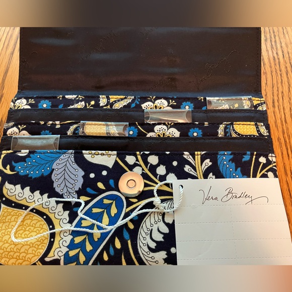 Vera Bradley Ellie Blue Rare and Retired Organizer NWOT - Picture 4 of 5
